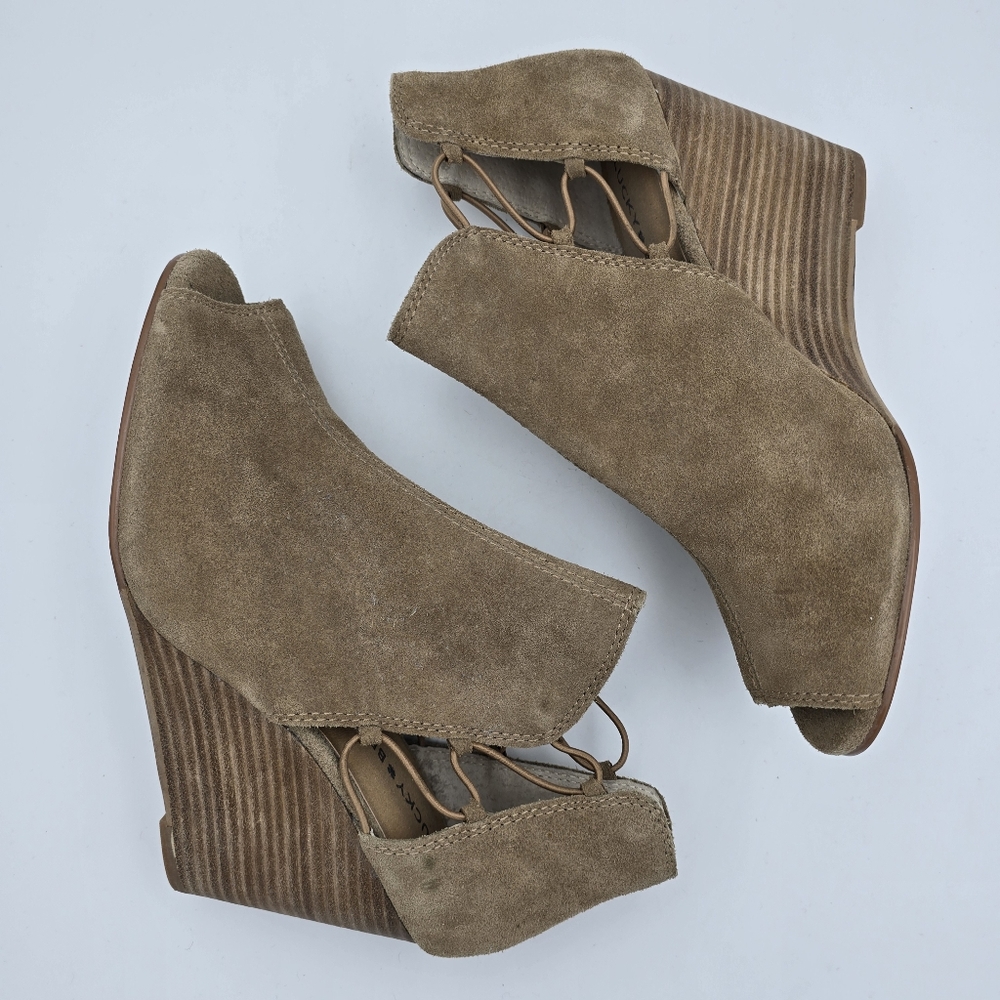 Lucky Brand Reevas Wedge Peep-Toe Ankle Booties, Tan Suede, Women's 10 - Picture 15 of 16